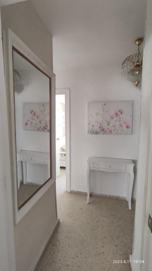 Rosalia Playa San Cristobal Wifi Netflix Apartment อัลมูเญการ์ ภายนอก รูปภาพ
