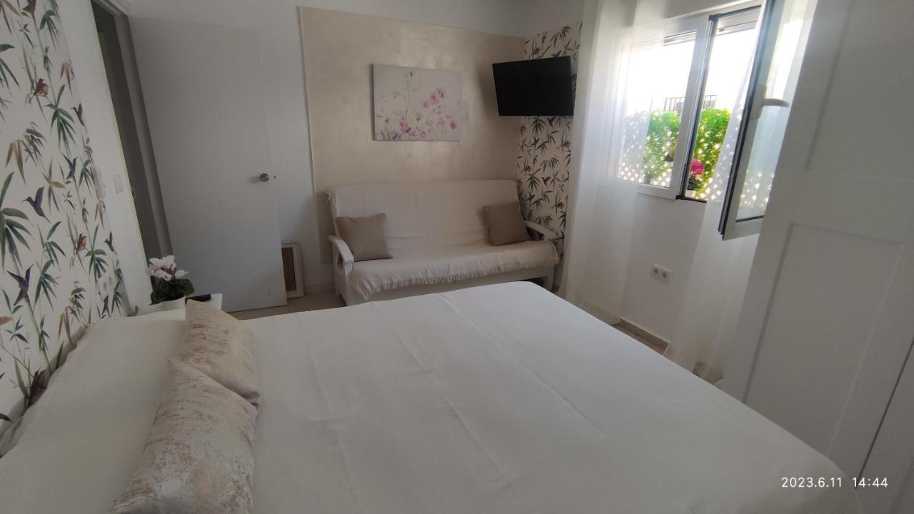 Rosalia Playa San Cristobal Wifi Netflix Apartment อัลมูเญการ์ ภายนอก รูปภาพ