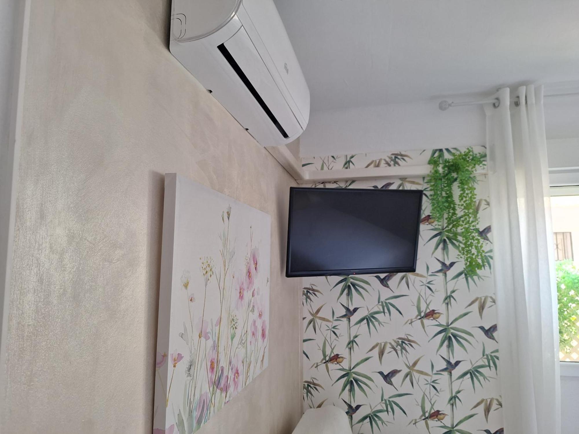 Rosalia Playa San Cristobal Wifi Netflix Apartment อัลมูเญการ์ ภายนอก รูปภาพ