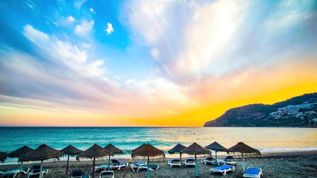 Rosalia Playa San Cristobal Wifi Netflix Apartment อัลมูเญการ์ ภายนอก รูปภาพ